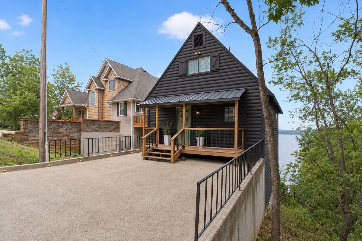 Beaver Lake Cabin