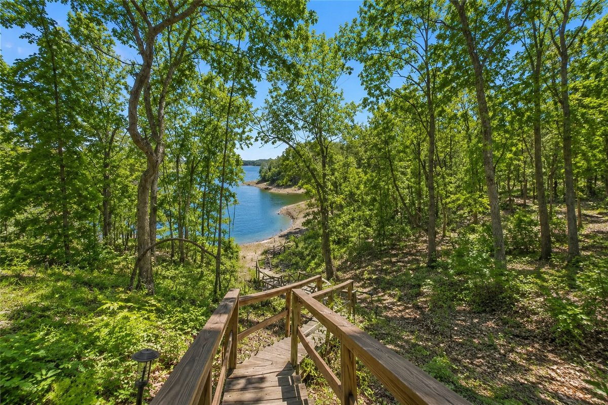 Beaver Lake Cabin