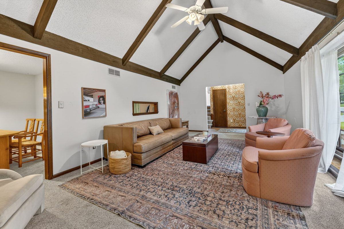Blue Springs Home