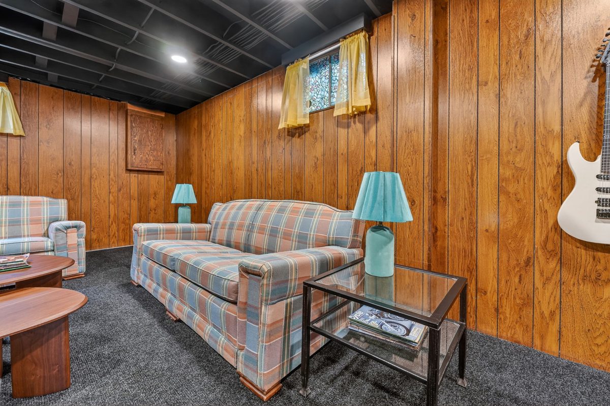 Blue Springs Home