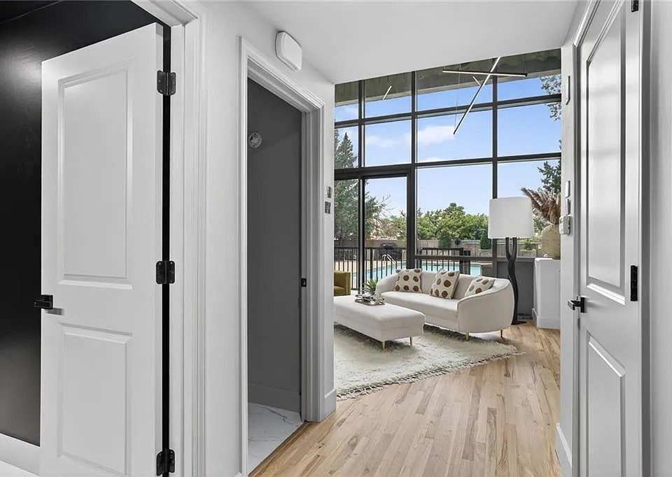 Admiral Condo