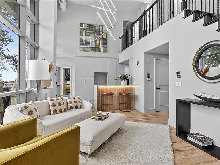 Admiral Condo