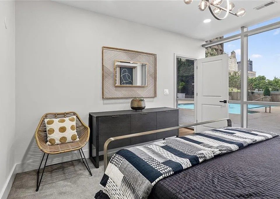 Admiral Condo