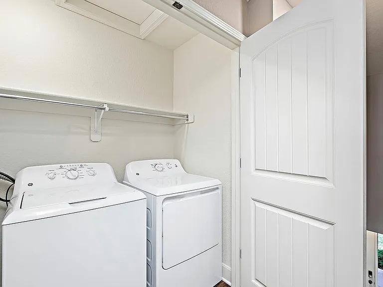 Lakeview Town Homes