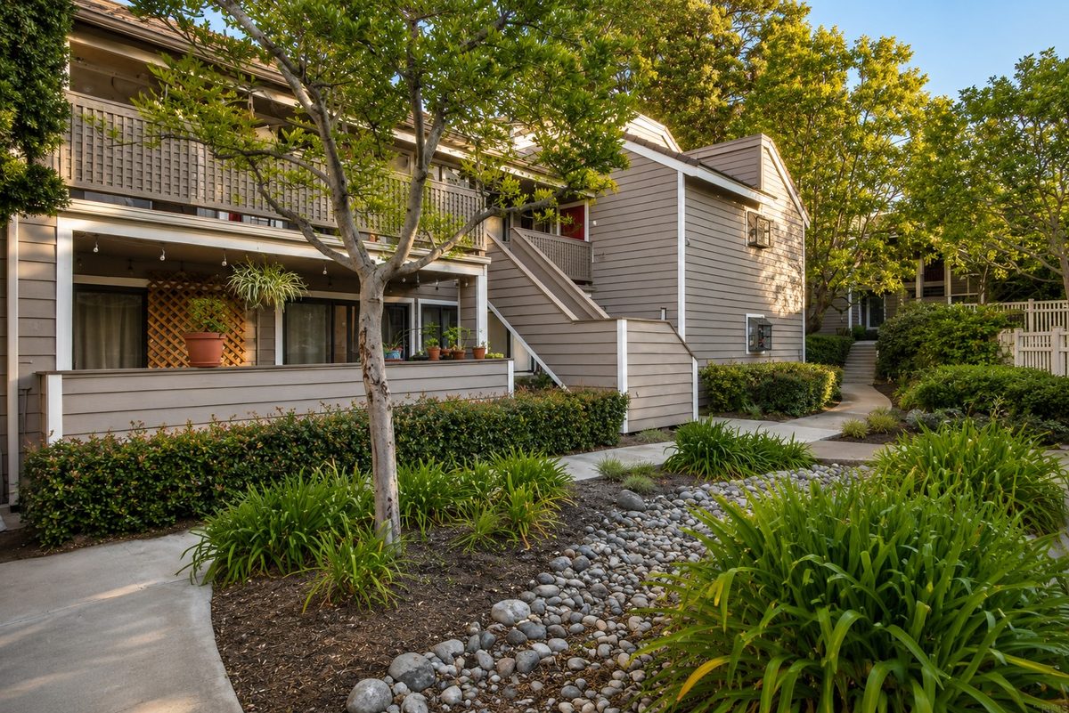Shadowridge House