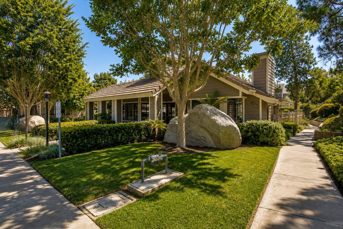 Shadowridge House
