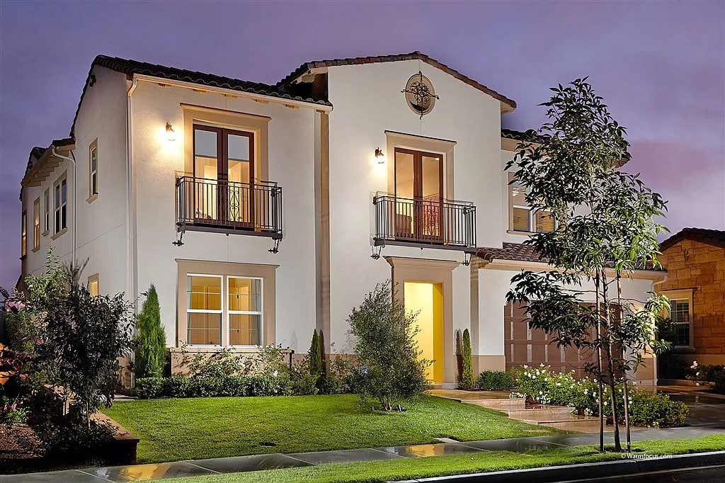Azahar Carlsbad House